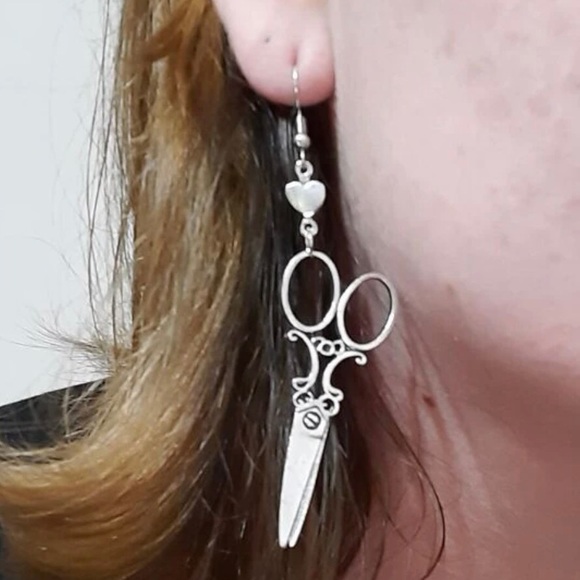 Silver Scissor Earrings! New, never worn! - Picture 4 of 4